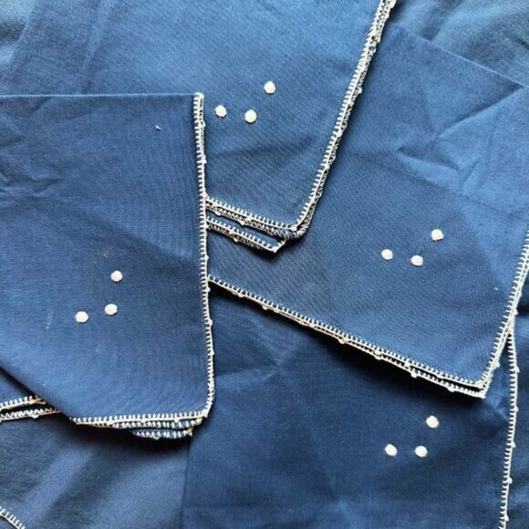 Vintage Tea Cup Table Cloth and Napkin Set Embroidered Navy Blue White - Picture 3 of 5